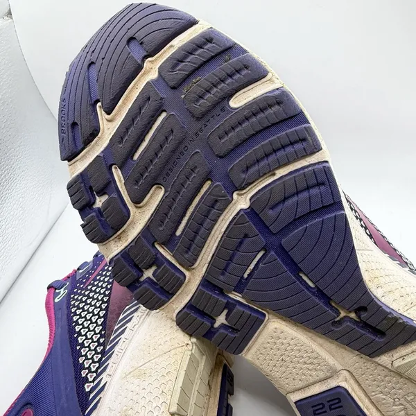 Brooks Adrenaline GTS 22 Womens Running Shoes Size 9 Purple Pink Support Casual - Image 10