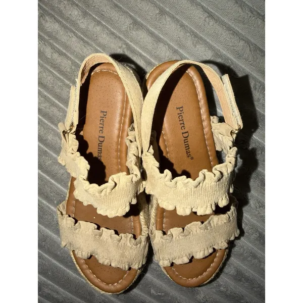 Pierre Dumas Women's Beige Wedges Size 6 - Image 2