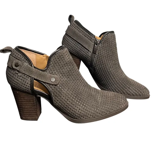 Franco Sarto Shoes Womens Size 7M Gray Perforated Leather Booties Block Heel Zip - Image 11