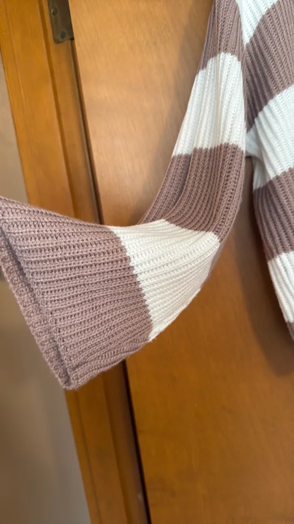 Zesica Sweater rose and white stripe Small - Image 3