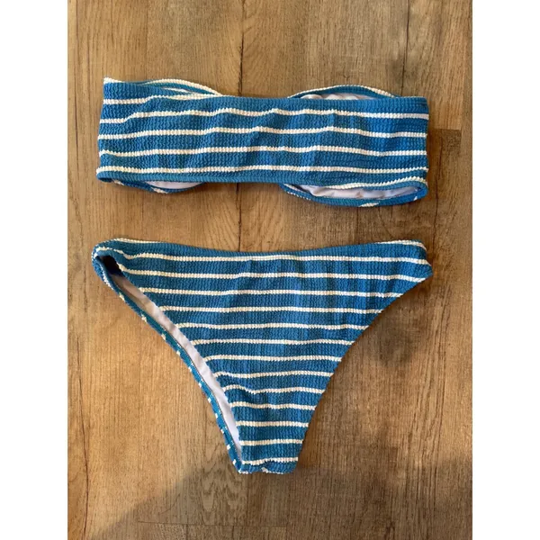 Blue White Striped Crinkle Smocked Bikini Set Tortoise Buckle Bandeau Top L‎ - Image 4