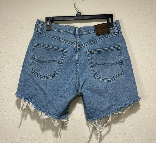 Lee Relaxed Denim Fit Jean Shorts - Image 2