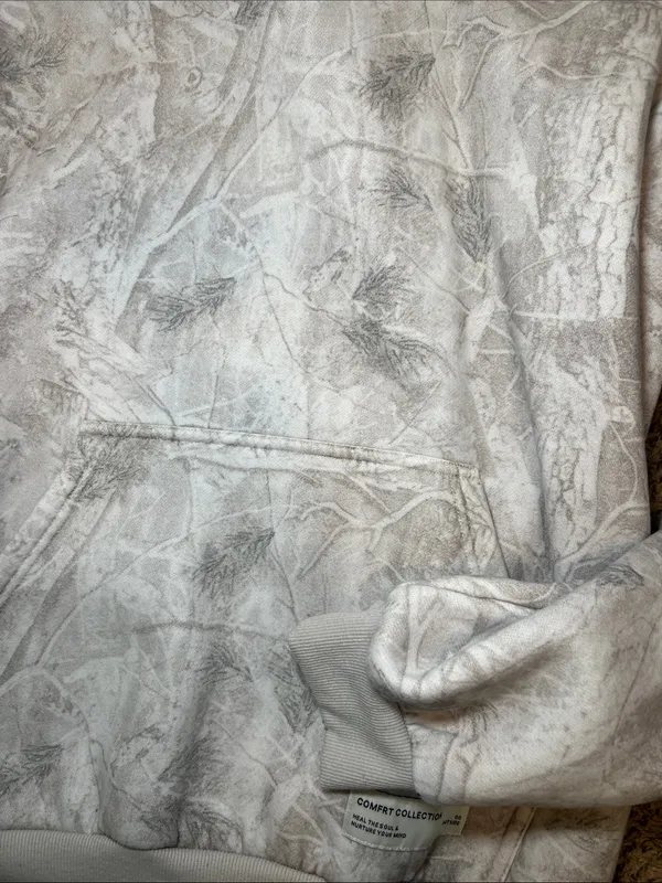 Comfrt Silver Birch Camo Hooded Sweatshirt Gray Size XL - Image 4