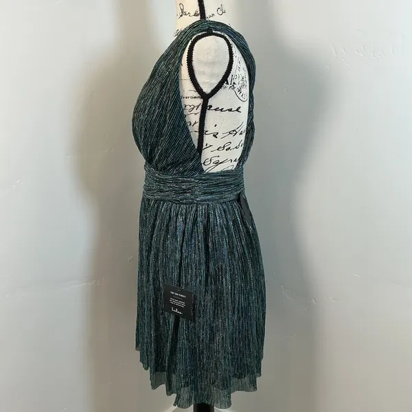 NWT Lulus Ailey Gold and Teal Blue Skater Dess V Neck Sleeveless Party Cocktail‎ - Image 5