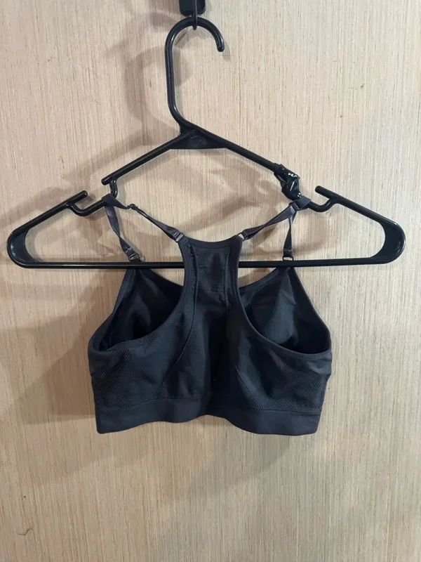 Everlast Dark Grey Seamless Racerback Sports Bralette Size Medium - Image 3