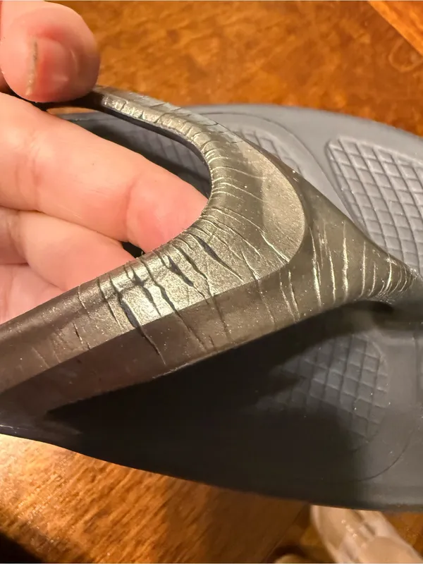 OOFOS OoLaLa LUX Metallic Silver Thong RECOVERY Flip Flop SANDALS - Women’s 9 US - Image 8