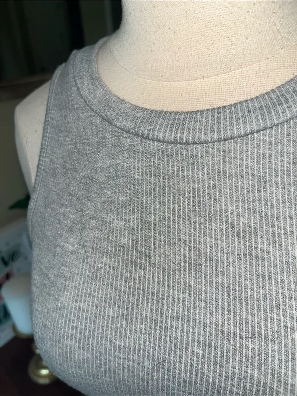 Cropped Fitted Tank Top in Heather Gray - Women's Top - Image 2