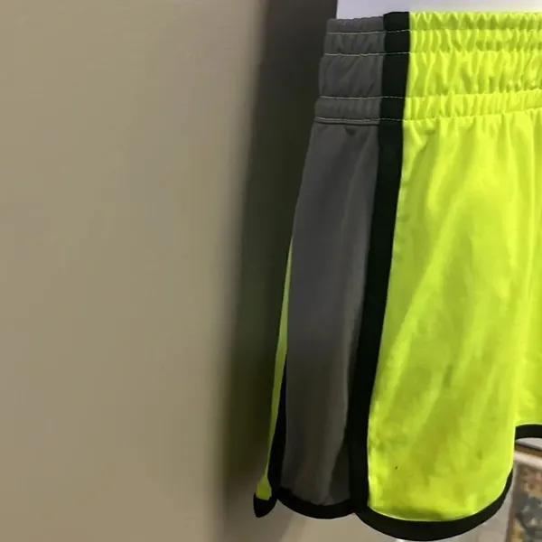 Nike Women’s Dri-Fit Neon Yellow Shorts w/ Elastic Band and Drawstring- Large - Image 6