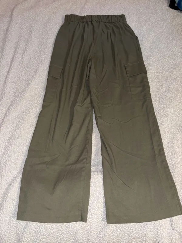 Hollister Ultra High-Rise Wide-Leg Pants - Image 9