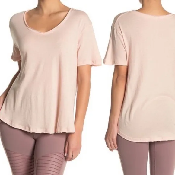 Alo Yoga Playa Short Sleeve Tee Shirt - Image 2