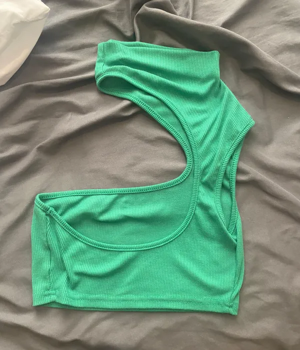 SheIn Green Cut Out Top - Image 3