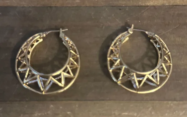 Gold Tone Geometric Puffed Hoop Earrings - Image 3