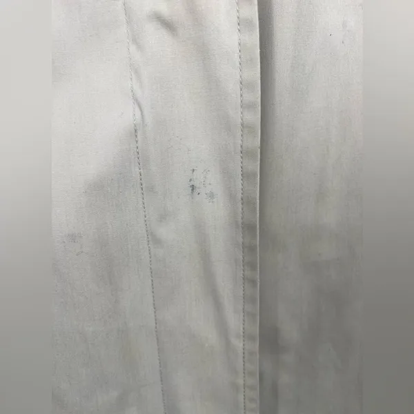 London fog trench coat size 12P tan with minor flaw small mark on‎ front - Image 5