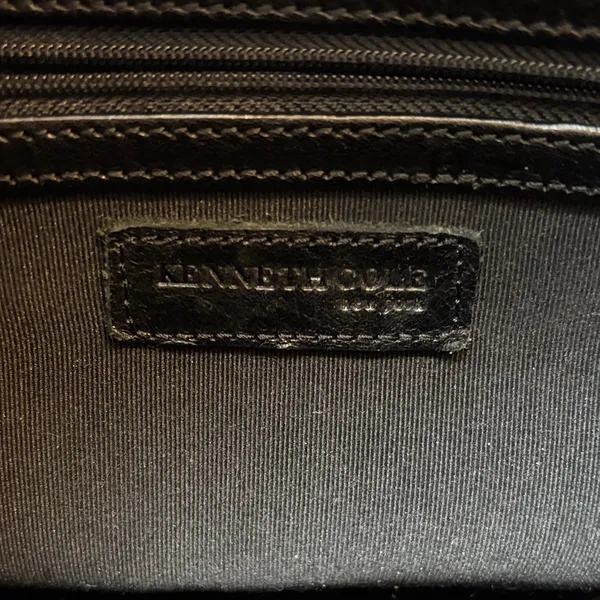 Kenneth Cole New York Sleek Black Leather Shoulder Bag - Image 3