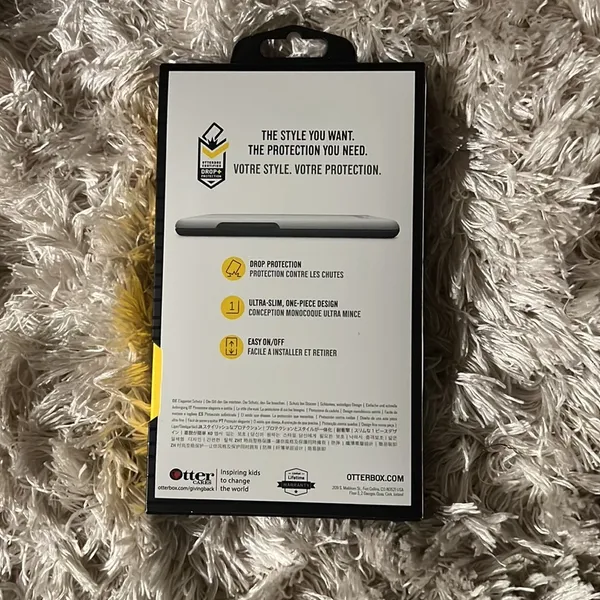 OtterBox Symmetry Series Case for iPhone XR, Clear‎ - Image 3