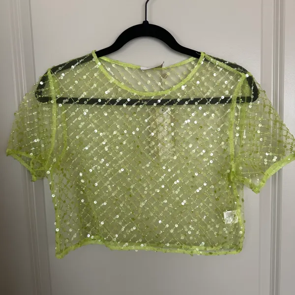 Meshki NWT Sequin Mesh Short Sleeve Crop Top - Image 5