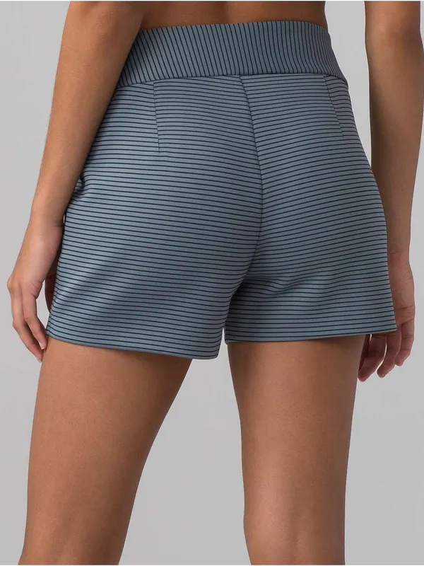 Lululemon Shaped Short Women's Striped Performance Shorts Size 6 - Image 2
