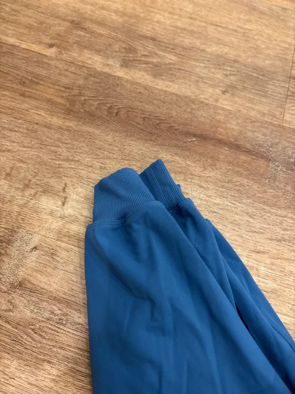 Lululemon blue joggers  - Image 3