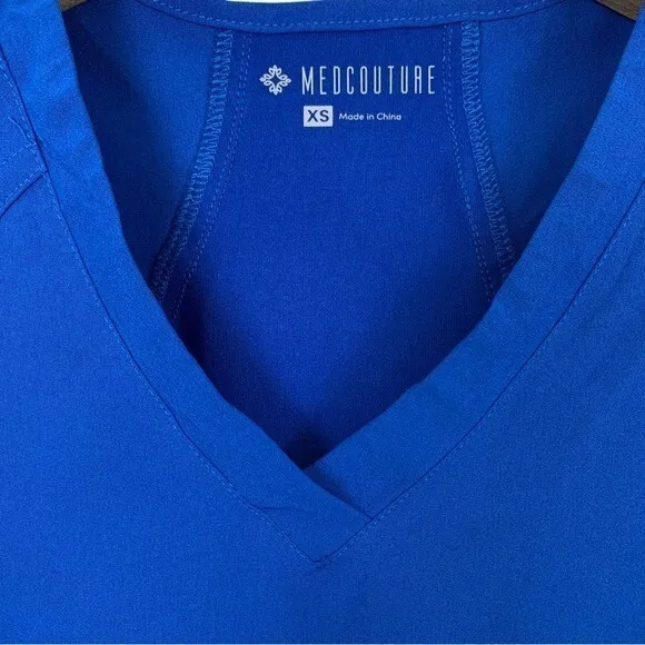 MedCouture Blue Scrub Top XS Stretch V‎ Neck Workwear Nurse Uniform Essential - Image 3