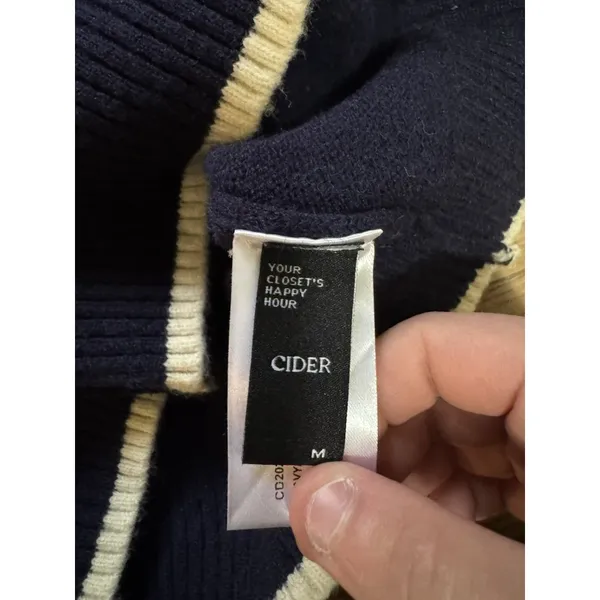 Cider Women Size‎ Medium Embroidered Teddy Bear Sweater Long Sleeve Knit Preppy - Image 9