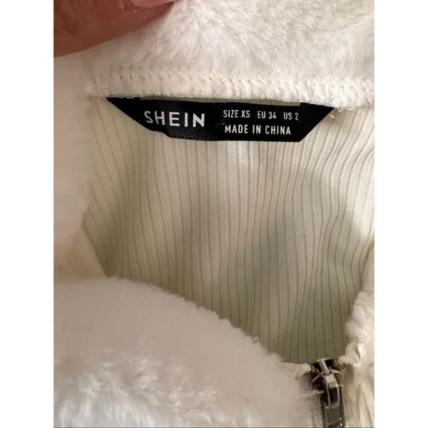 Y2K White Cropped Zip-Up Top XS Faux Fur Trim Long Sleeve Fitted - Image 7