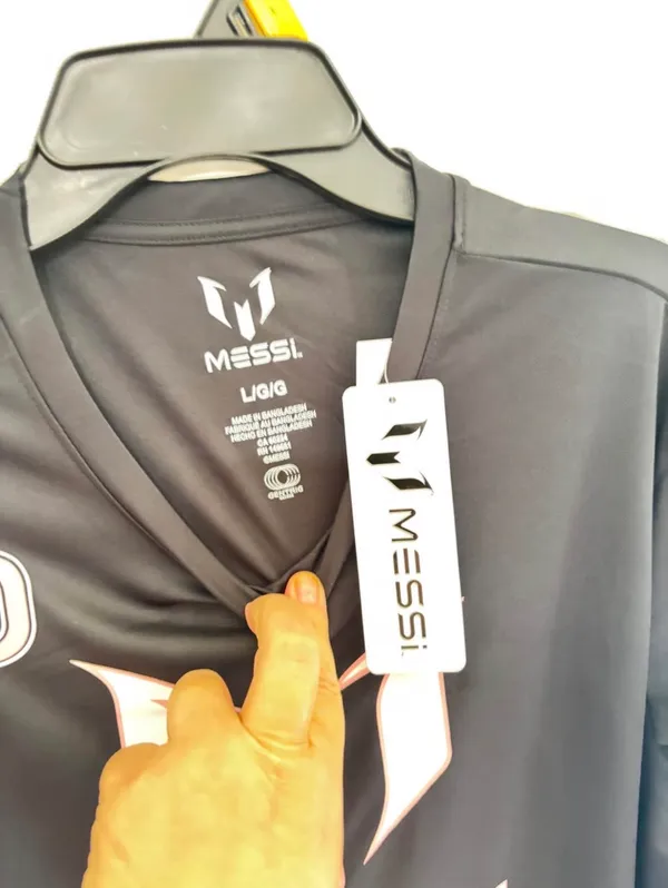 Messi black large jersey - Image 2