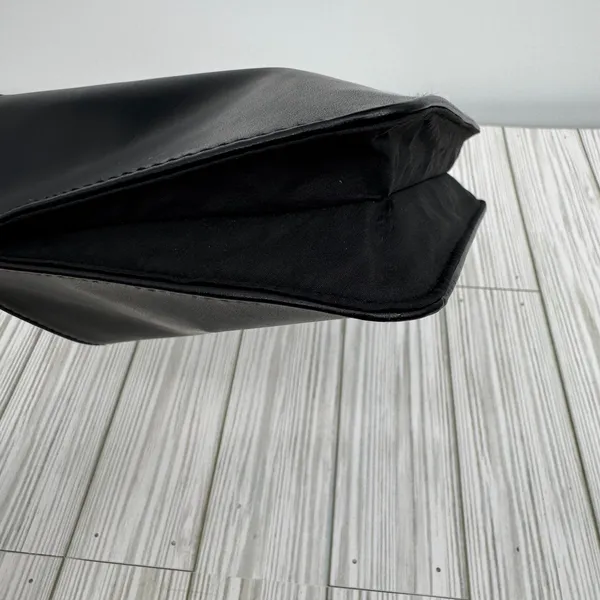 YSL Beaute make up cosmetic bag pouch logo vegan leather zipper black gold - Image 7