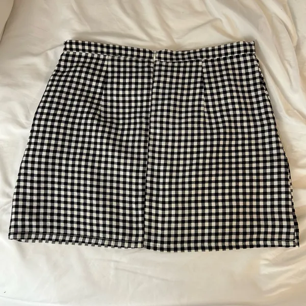 NWOT Forever 21 Black and White Gingham High Waisted Mini Skirt with pockets - Image 3