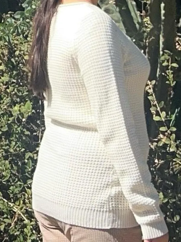 Cream Waffle knit sweater. Size L - Image 4