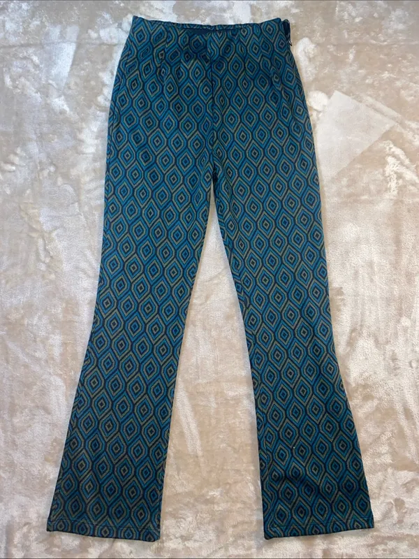 Free People Geometric flare pull on Pants with side zipper - Image 3