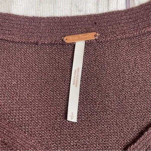 Free People Criss Cross Sweater Tunic Top‎ Split Hem Bell Sleeve Wine Size Small - Image 3