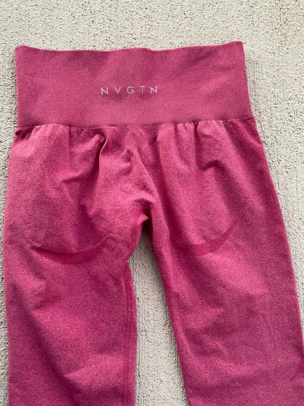 NVGTN Seamless High Waisted Leggings raspberry Medium Gym Activewear - Image 4