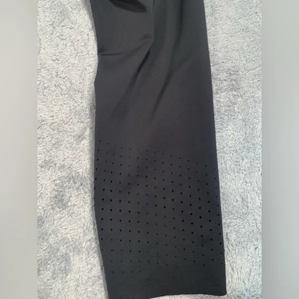 Nike dri-fit black leggings large - Image 9