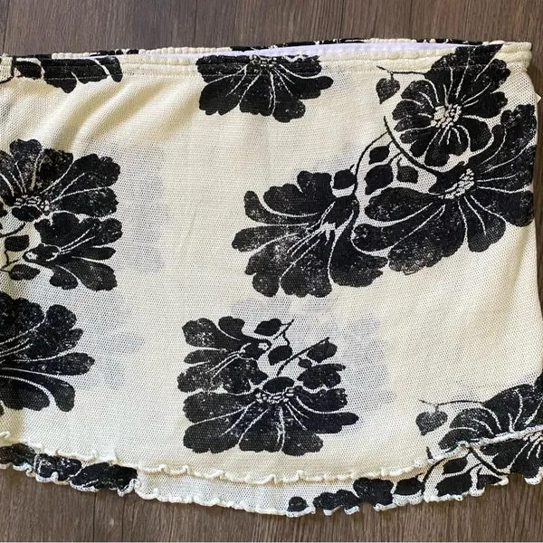 Free People Poppy tube top in size large - Image 4