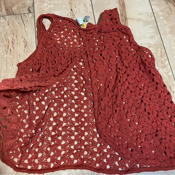 Mimi Chica - crochet tank top - women’s size small -‎ burnt/orange rust - Image 3