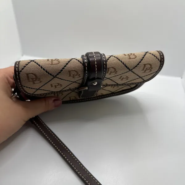 DOONEY & BOURKE Brown and Khaki Signature Canvas Wristlet - Image 4