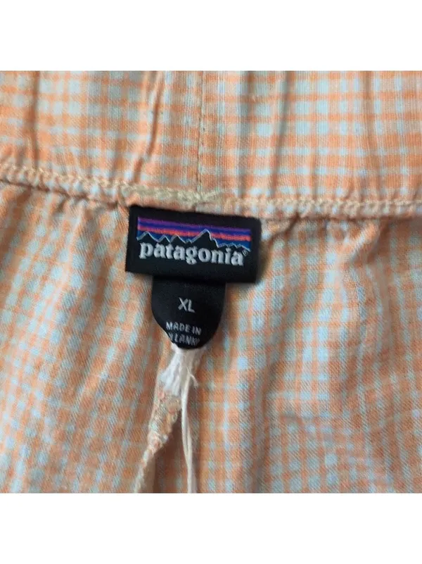 Patagonia Wispy Green Garden Island Shorts Size XL - Image 4