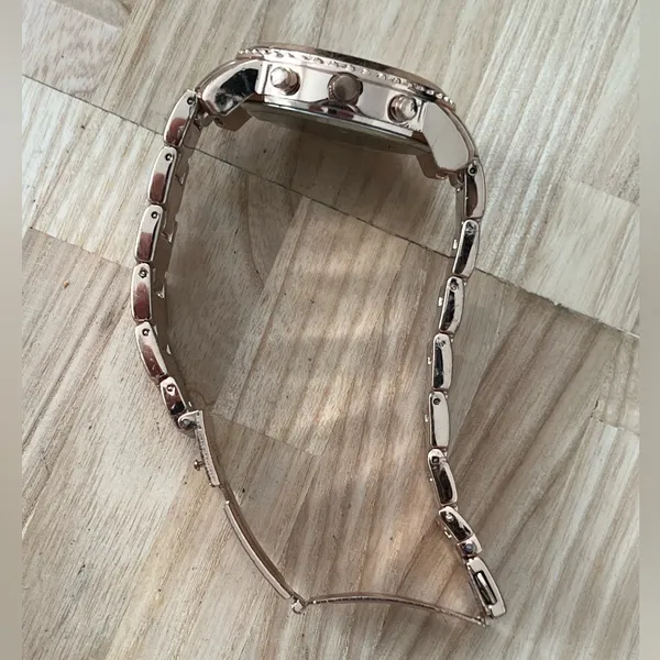 Fashion Watch Charming Charlie Brand Rose-Gold Dial Bracelet - Image 5