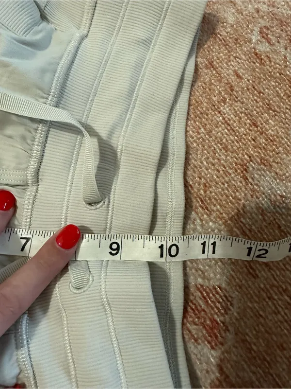 Lululemon Dance Studio Mid-Rise Pant Full Length bone W5ENNR size 4 small flaw - Image 6