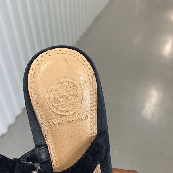 Tory Burch sandals, women’s size 8.5 - Image 4