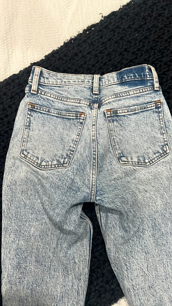 Abercrombie Jeans - Image 3