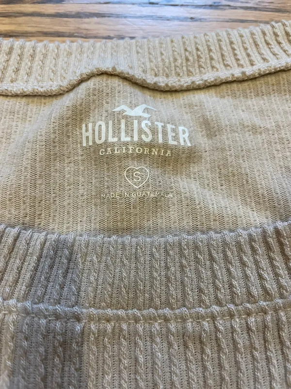 Hollister Long Sleeve - Image 2