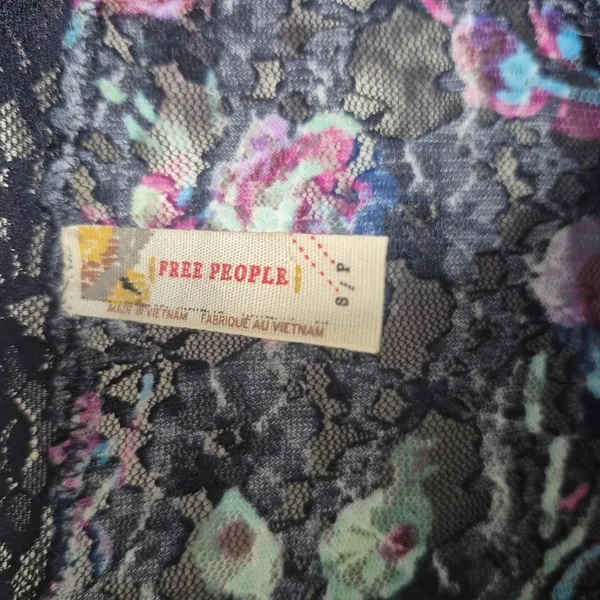 Free People Y2K 90s Vintage Sheer Floral Lace Scoopneck Top Size Small Grunge - Image 3