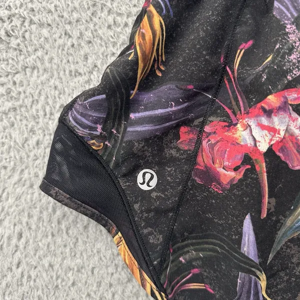 Lululemon Hotty Hot Low Rise Shorts 4" Veiled Floral Black Athletic‎ Running W 4 - Image 3