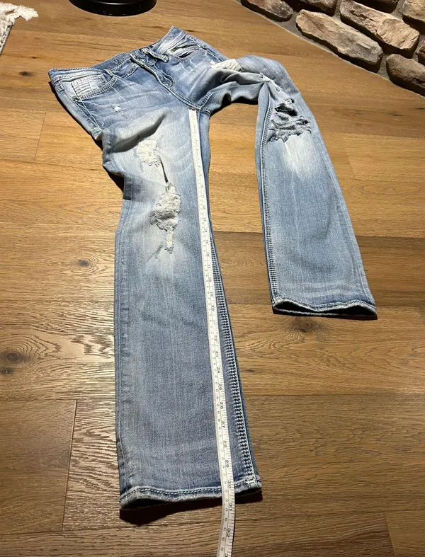 size 27 jeans, size 4 Buckle jeans - Image 10