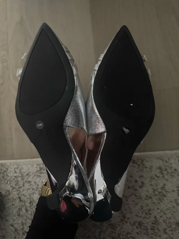 Silver kitten heels - Image 3