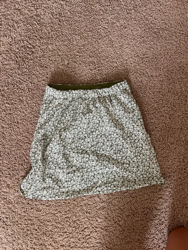 Floral Skirt Gray - Image 3