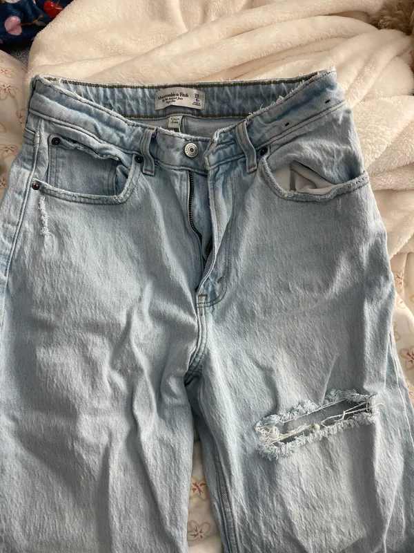 Abercrombie Curve Love High Rise 90s Straight - Image 2