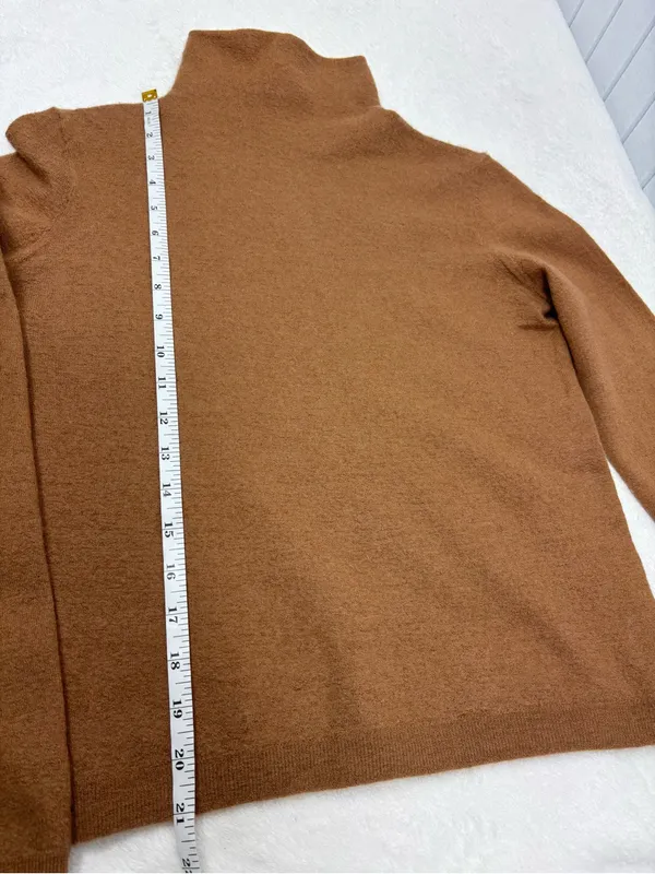 VINCE Lightweight Boiled 100% Cashmere Classic Turtleneck Size XS - Image 10