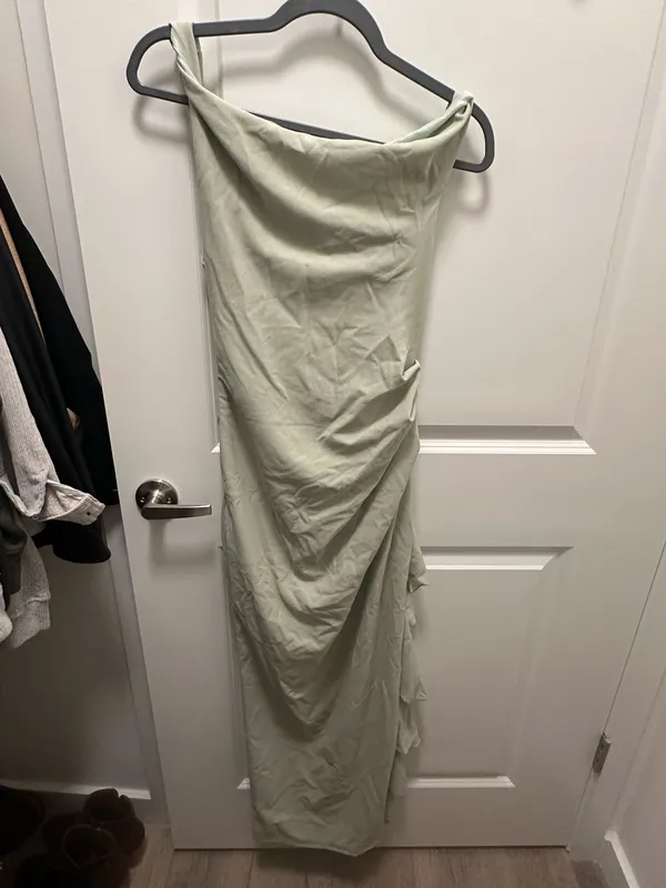 Green Formal Dress  - Image 3